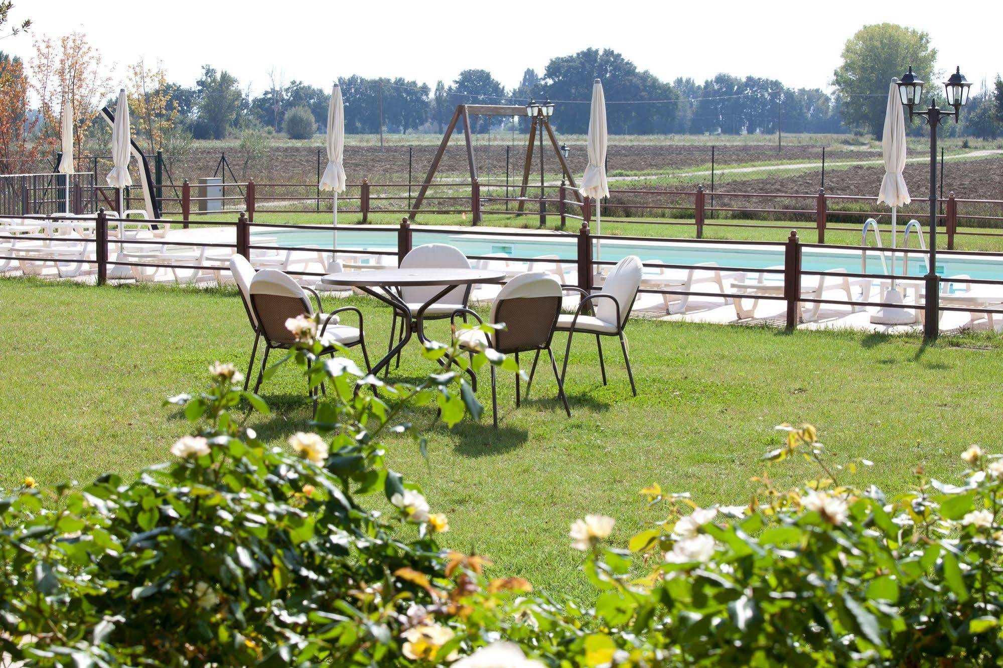 Agriturismo Le Rondini Di Francesco Di Assisi Cannara Exterior photo